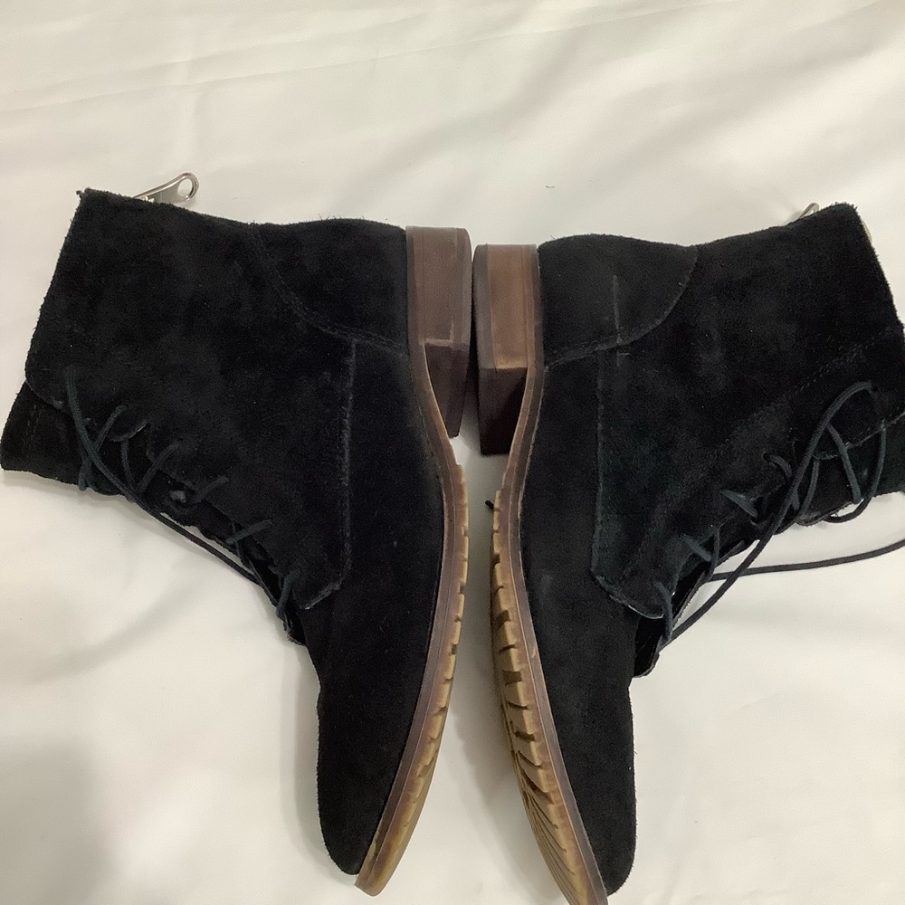 Steve Madden Black Suede lace up bootie Size 6.5 - Picture 6 of 8